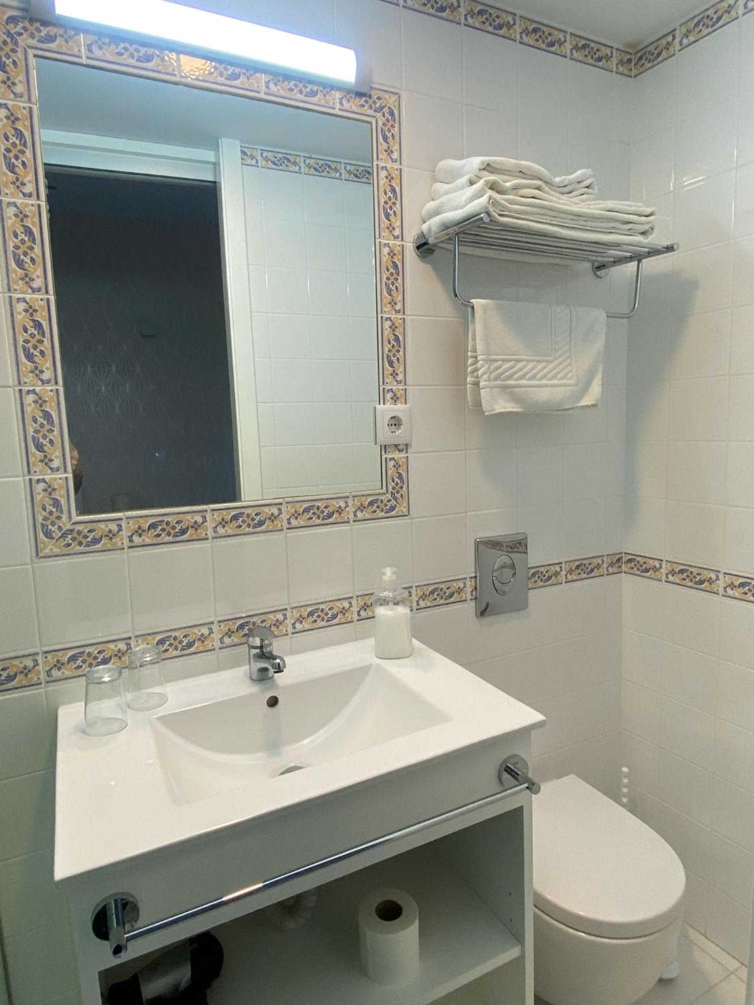 Enjoy Viana - Guest House Viana do Castelo Kültér fotó